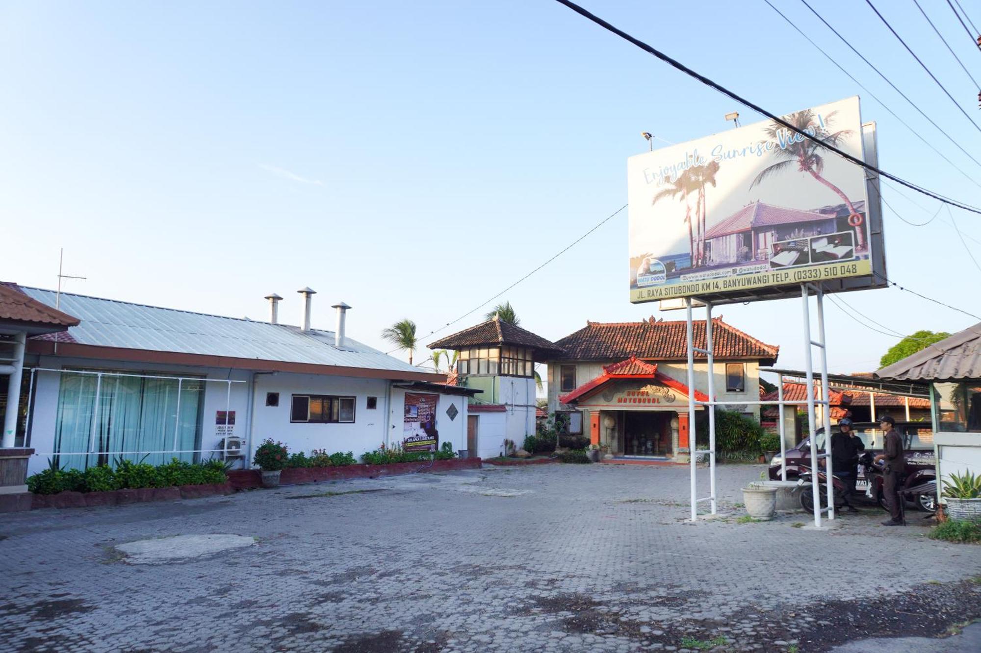 Watu Dodol Hotel & Restaurant Banyuwangi  Exterior photo
